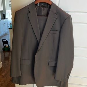 Pronto Uomo Mens Suit (Brown with pin stripe - 54L)